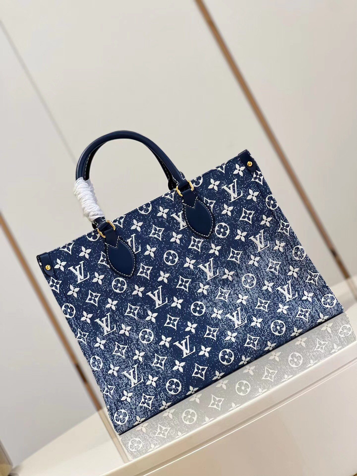 2022 Louis Vuitton Onthego MM Denim Jacquard Textile Navy Blue M59608