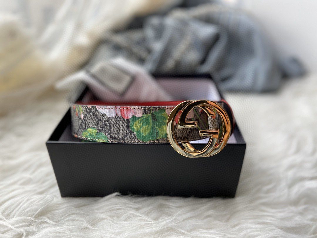 Cheap Replica Gucci Reversible Women Leather Belt Width 3.5cm 126