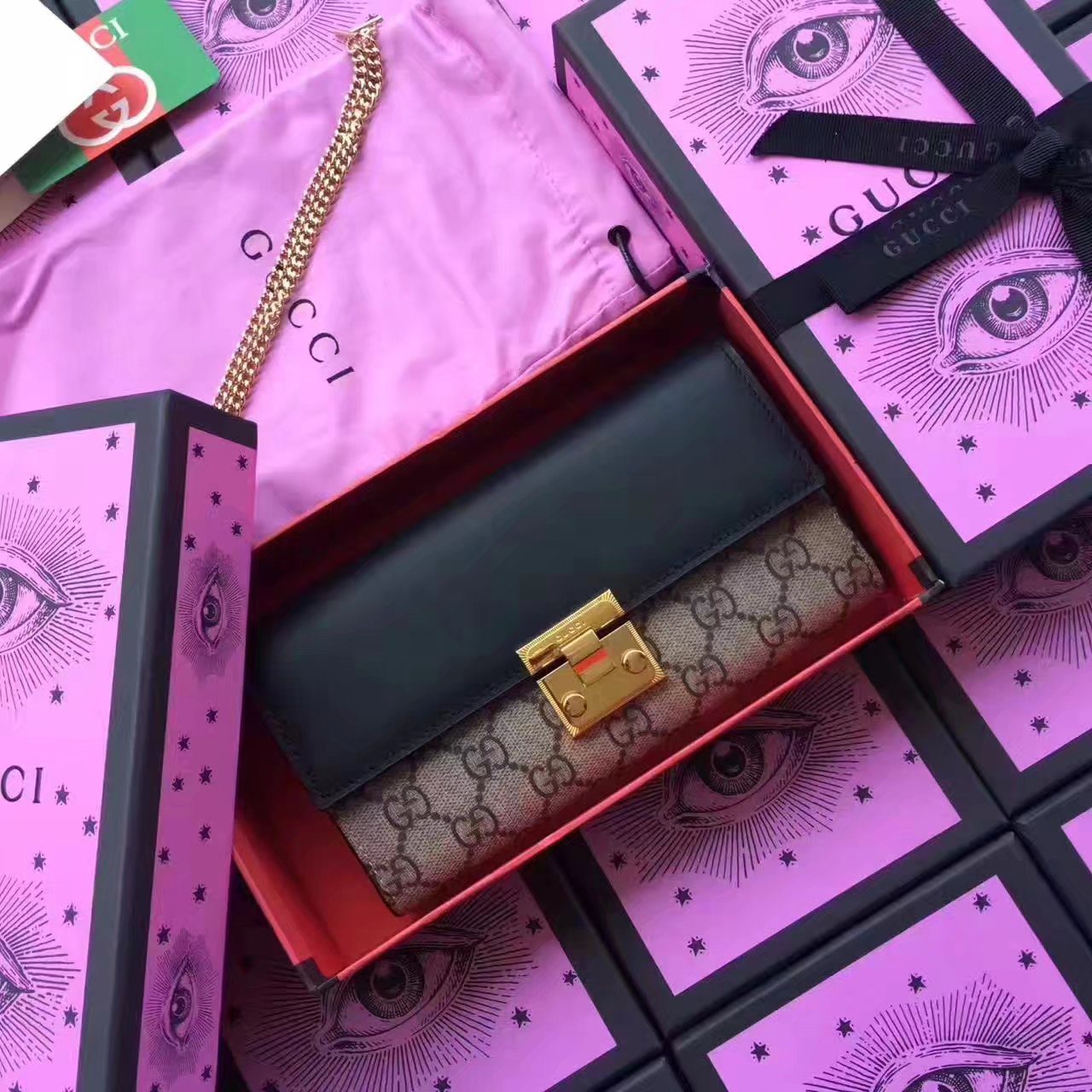 Gucci 453506 Padlock Continental Wallet GG Supreme Red