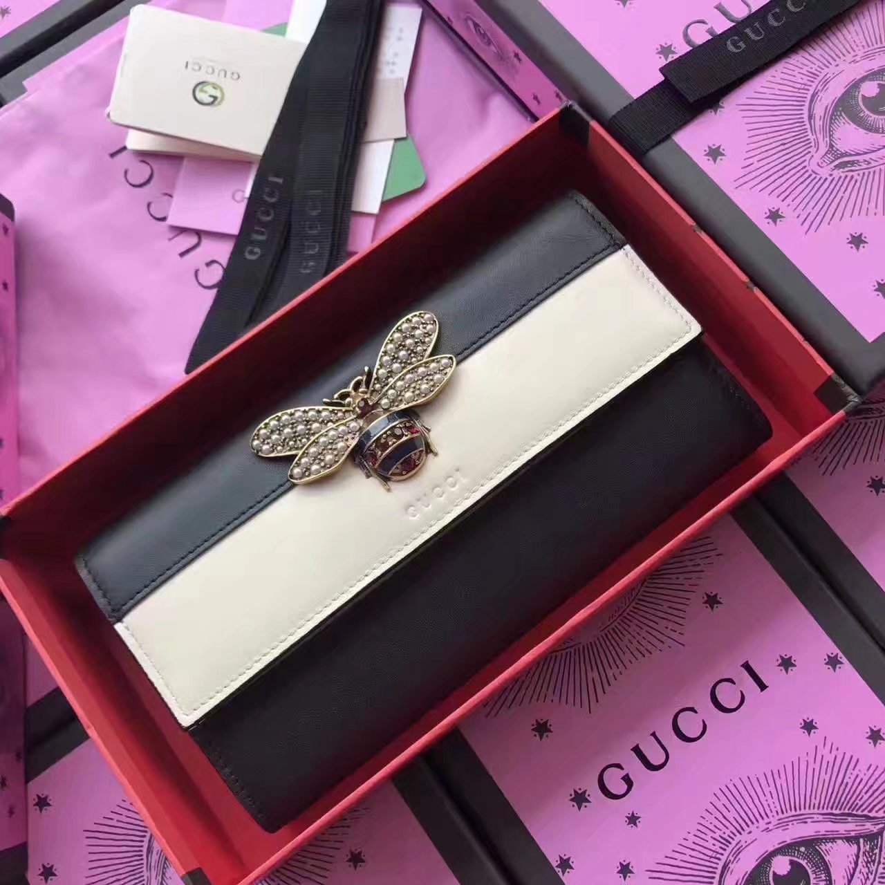 Gucci 476079 Queen Women Leather Long Wallet White and Black
