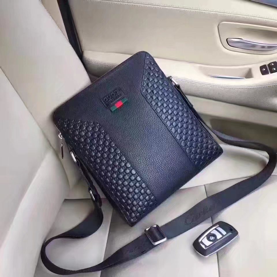 Gucci 634-3 Men Signature Leather Messenger Bag Black