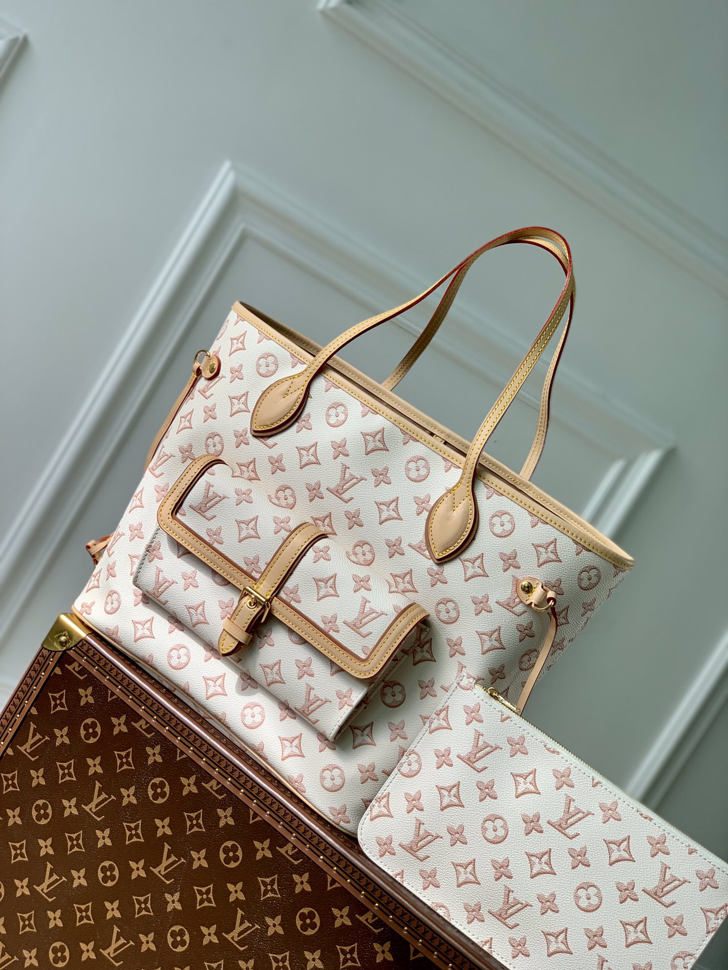 Louis Vuitton M20921 Neverfull MM Tote Bag Monogram Coated Canvas White - image 1