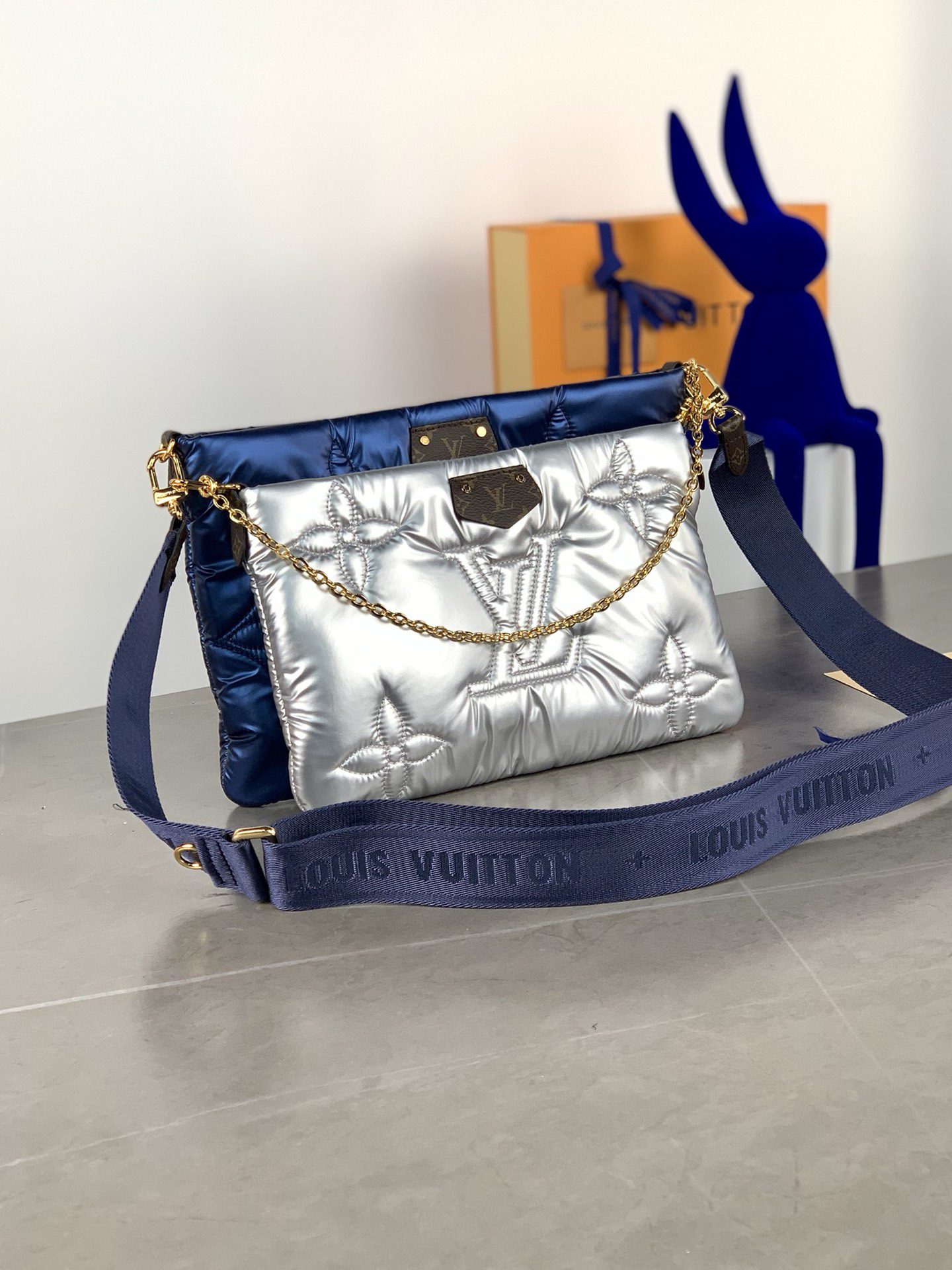 Louis Vuitton M21057 Maxi Multi-Pochette Accessoires Nylon Black Silver