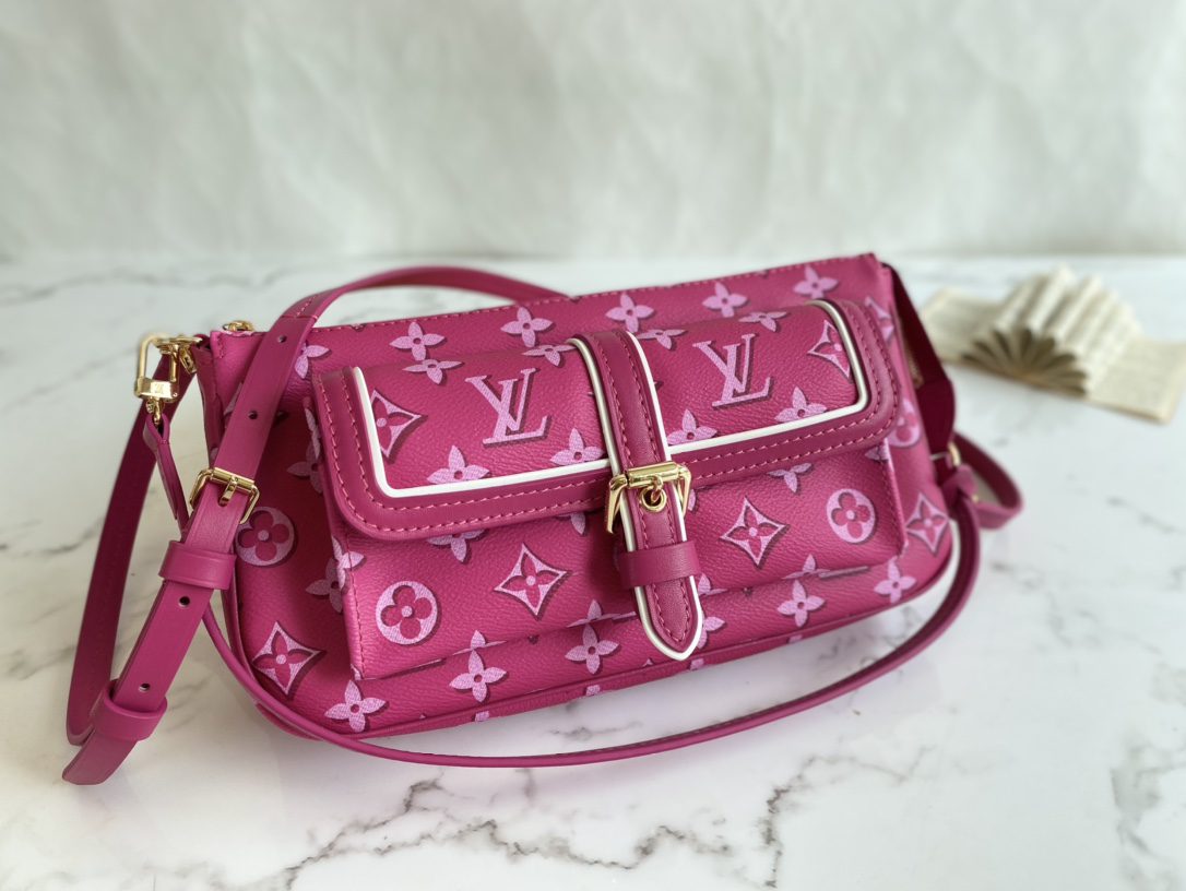 Louis Vuitton M46161 Maxi Multi Pochette Accessoires Handbag Monogram Coated Canvas Rose