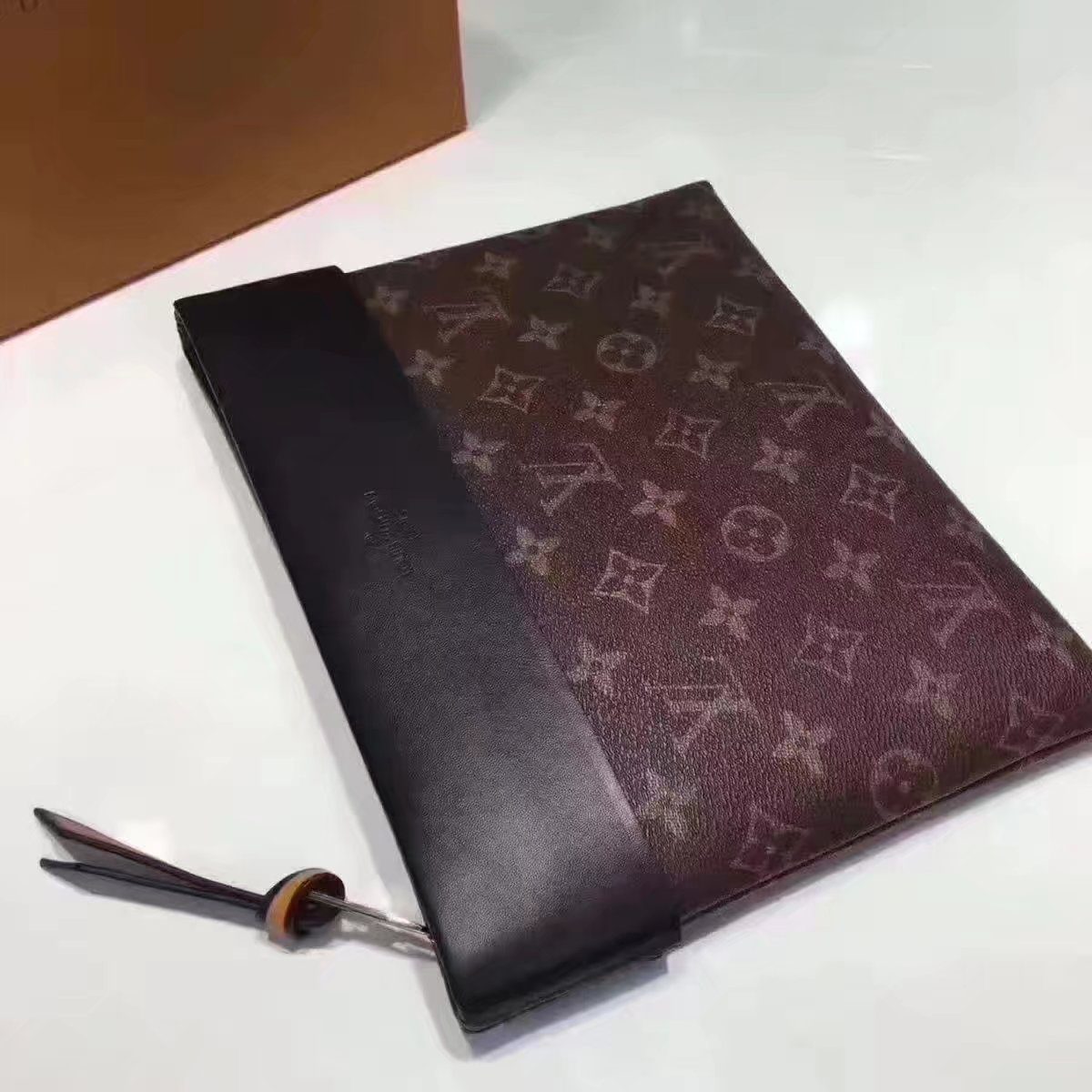 Louis Vuitton M64035 Monogram Pochette Tuileries Khaki