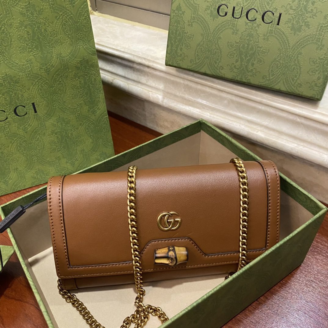 New Style Gucci Diana Chain Wallet with Bamboo White Leather Economy Fake - image 1