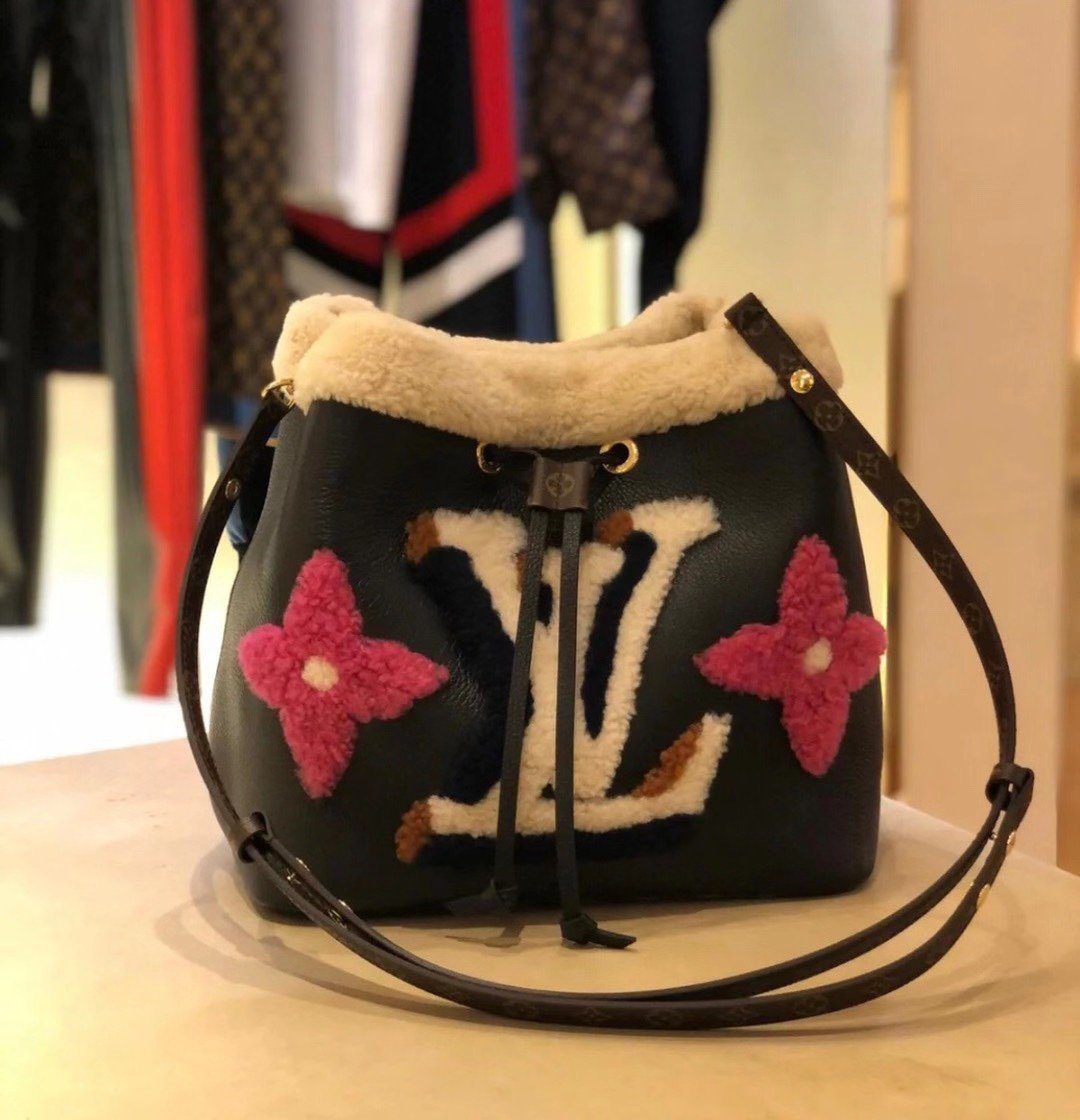 Original Copy Louis Vuitton M56963 NeoNoe MM Black Cowhide Leather
