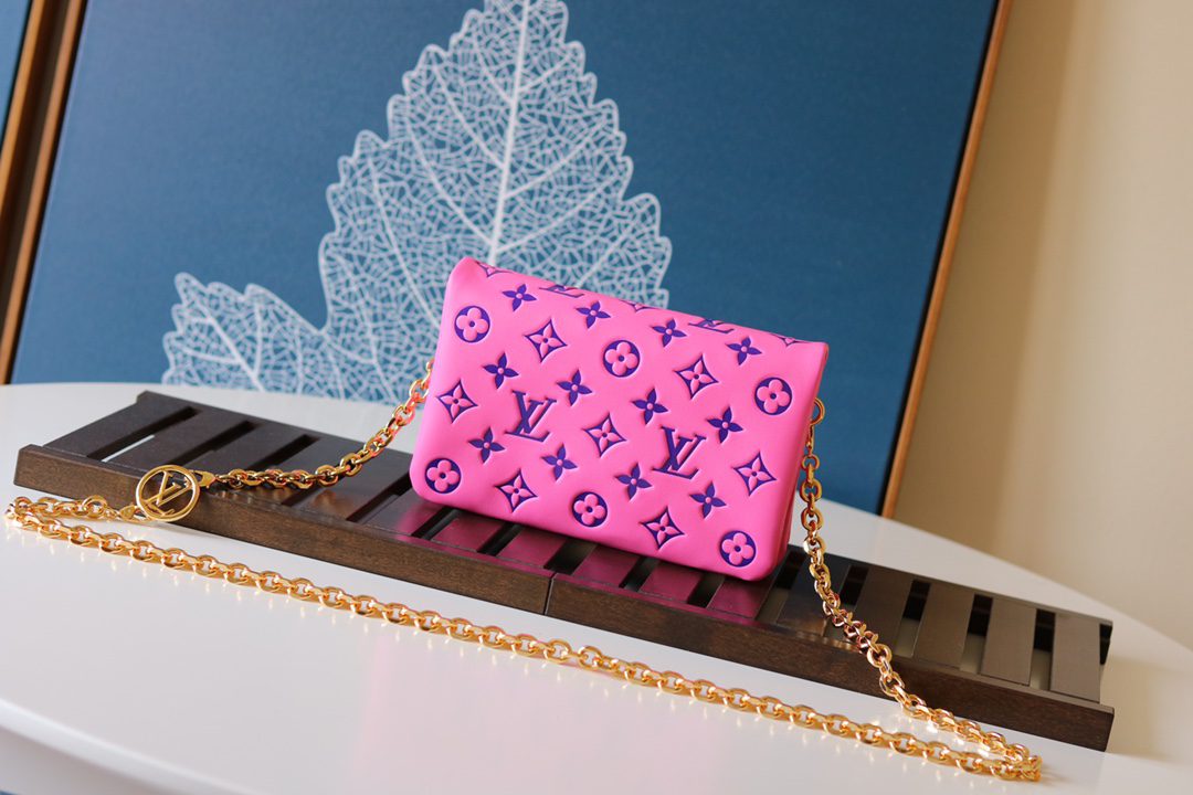 Original Copy Louis Vuitton M80742 Pochette Coussin Monogram-embossed Lambskin Pink