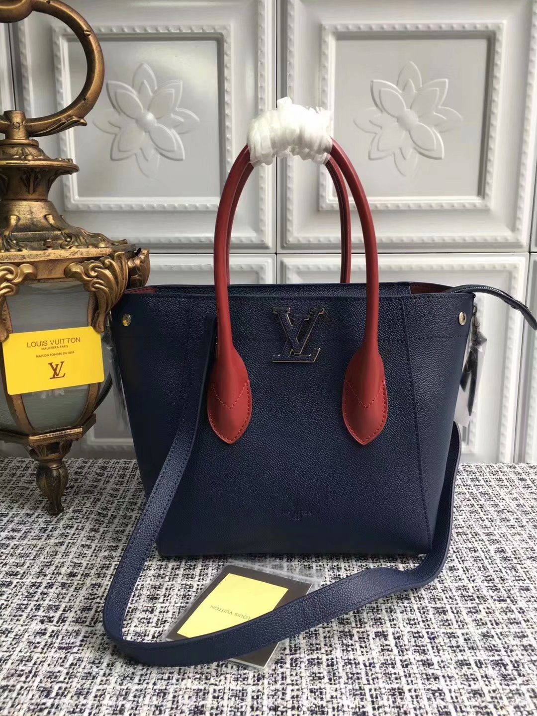 Replica Louis Vuitton M54842 Freedom Women Handbag Navy