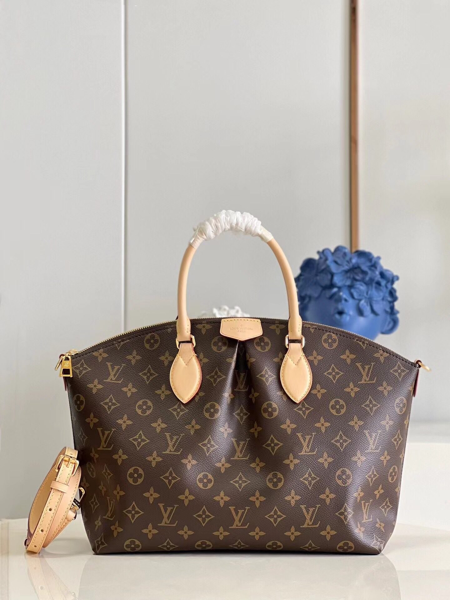 Top Quality Louis Vuitton Boetie GM Zipped Tote Monogram Coated Canvas M45987 - image 1