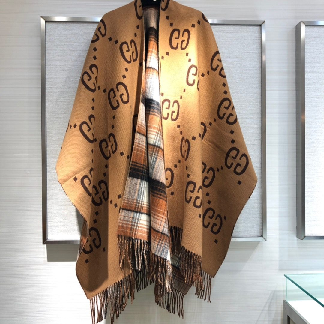 Replica Gucci Reversible GG Wool Cape