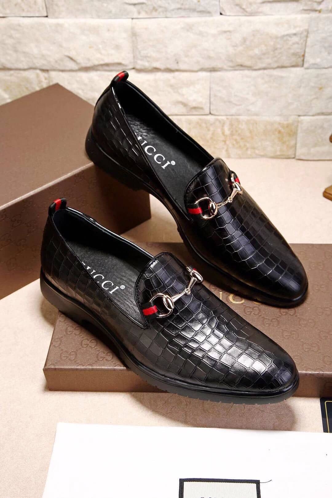Gucci Black crocodile loafer