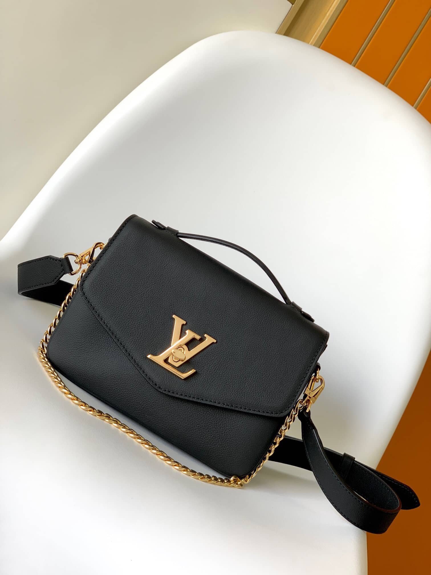 Louis Vuitton M22735 Oxford